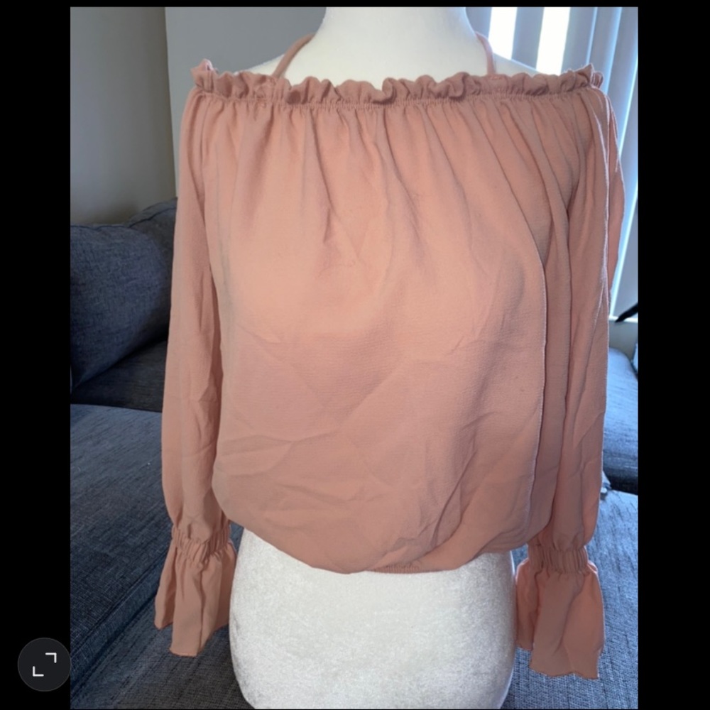 Off the shoulders Powder pink top 💕